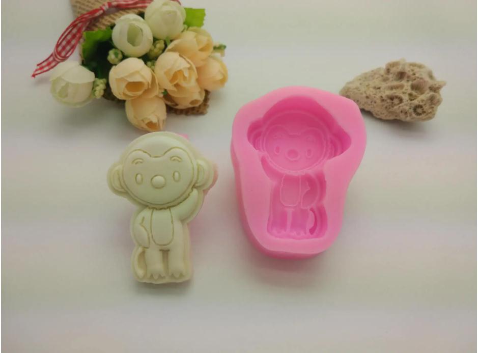 模具硅膠制品用什么才能清洗干凈 ？