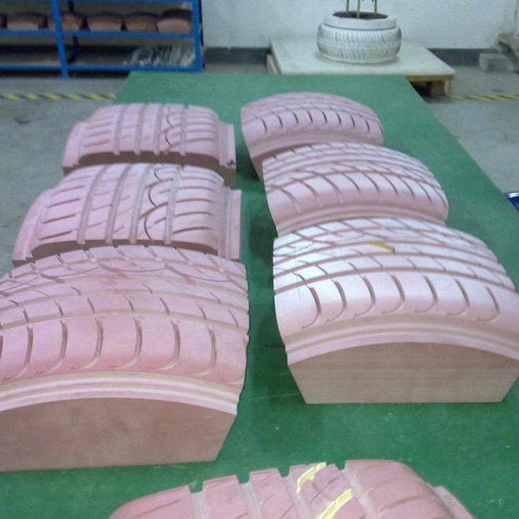 翻模輪胎模具硅膠用多少硬度的膠 ？